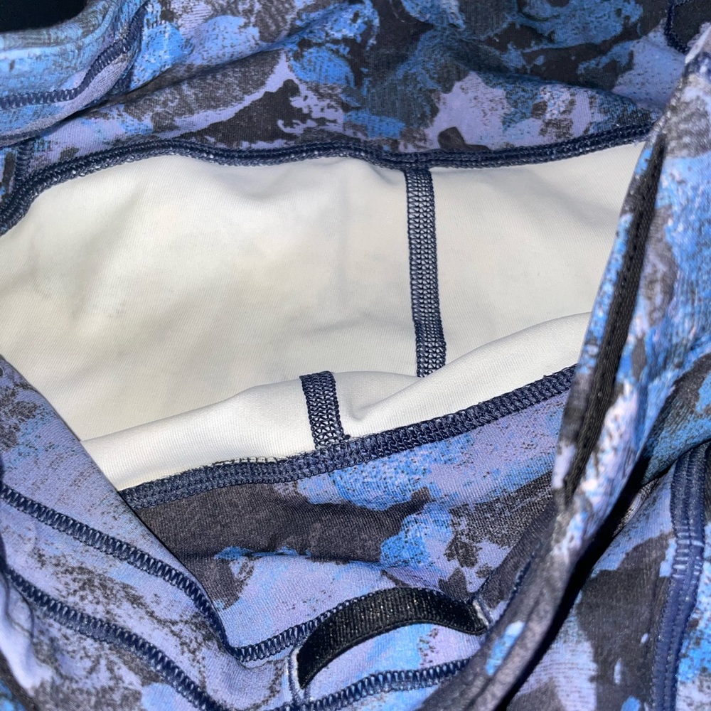 Lululemon legging pattern - Picture 4 of 7